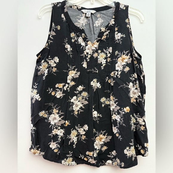 Croft & Barrow Sleeveless Black Floral Top - Picture 1 of 5